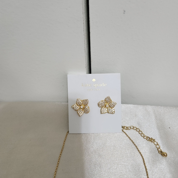 New Kate Spade Blooming Gold Pave Flower Stud Earrings & Necklace - Picture 3 of 6